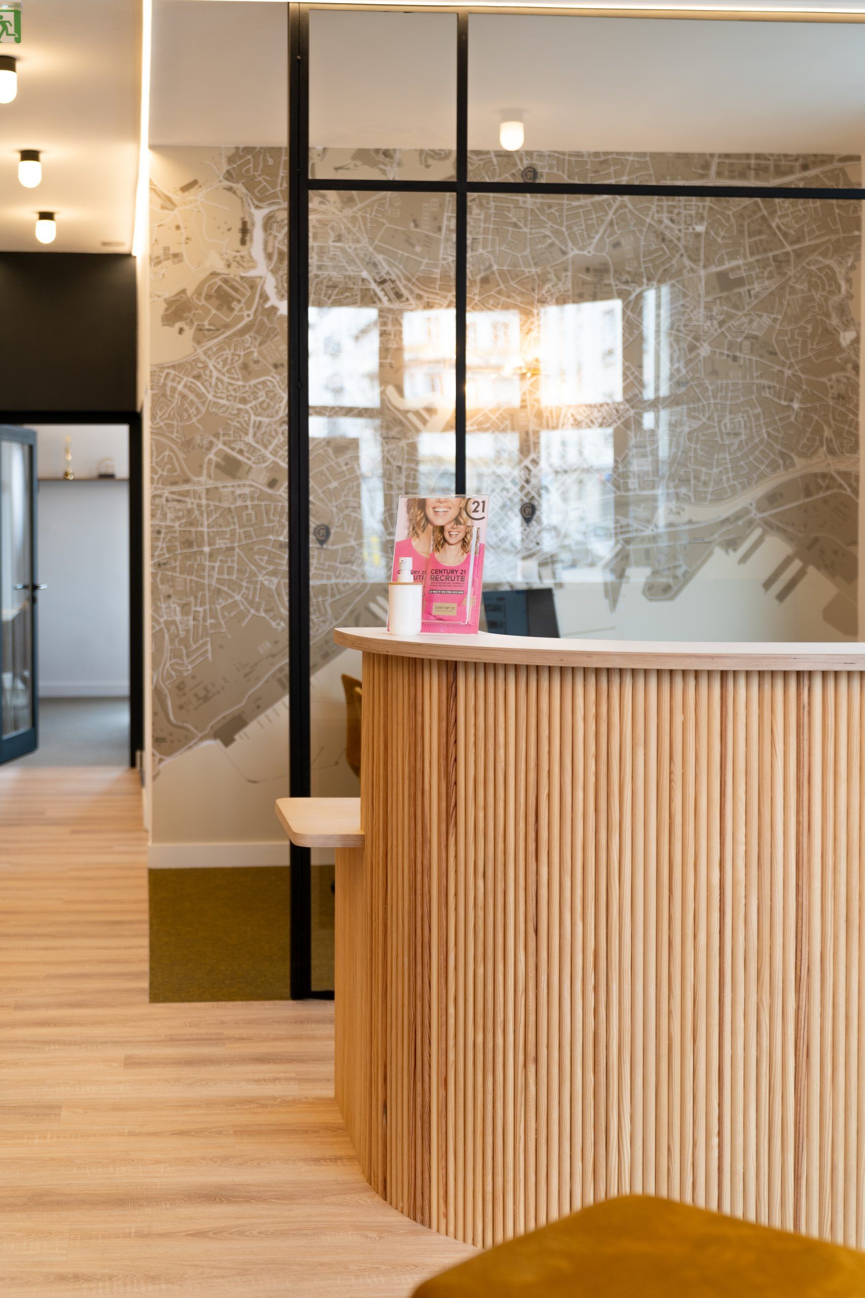 Comptoir d'accueil de l'agence 2