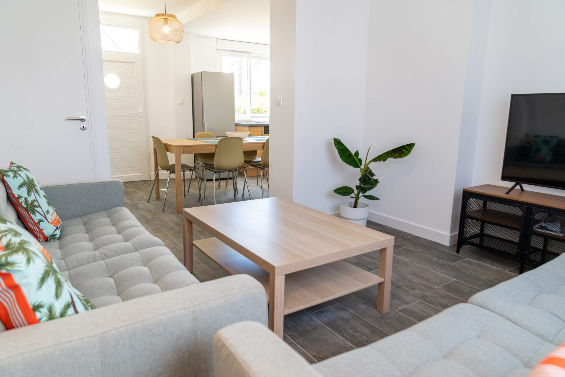 Table basse dans le salon