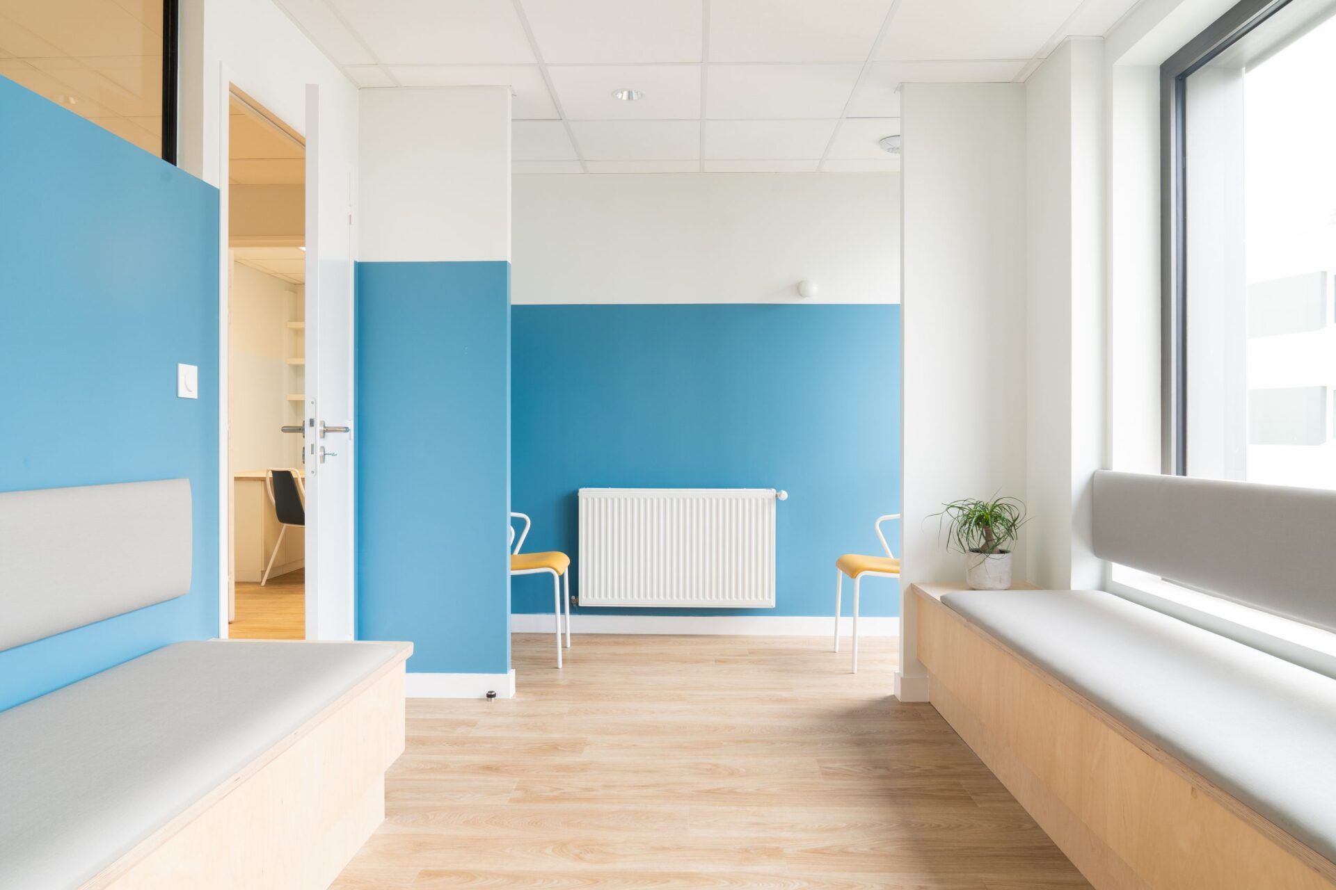 Salle d'attente du cabinet de pédiatrie