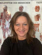 Medizinische Massage Praxis
Violetta Dalla Monta 
Med. Mass. EFA
