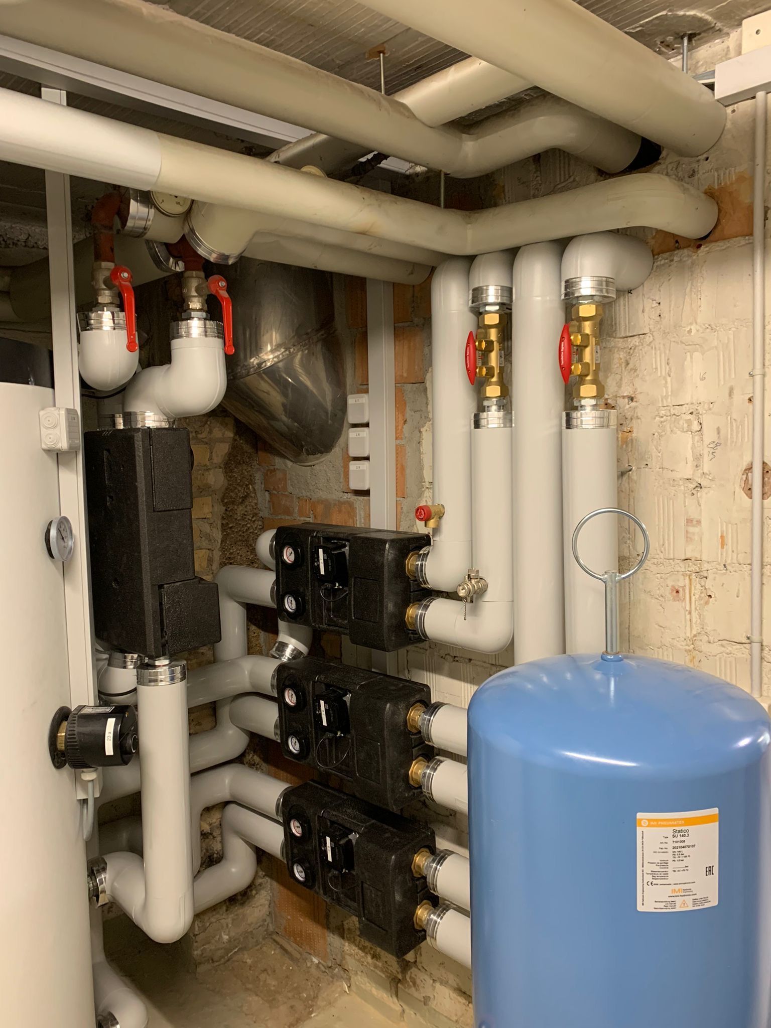 Alte Gussradiatoren - BGTech Heizung AG - Bolligen