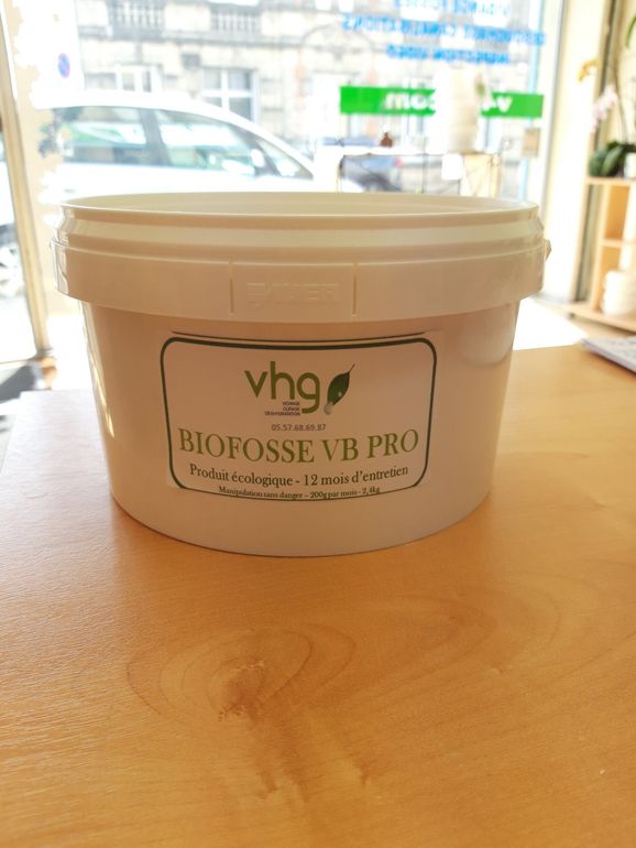 Seau d'un produit écologique proposé par l'entreprise