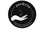 Logotipo de Perfecta Micro de Tatiana Serrano: Círculo negro con una mano blanca que alcanza destellos, rodeado de texto.