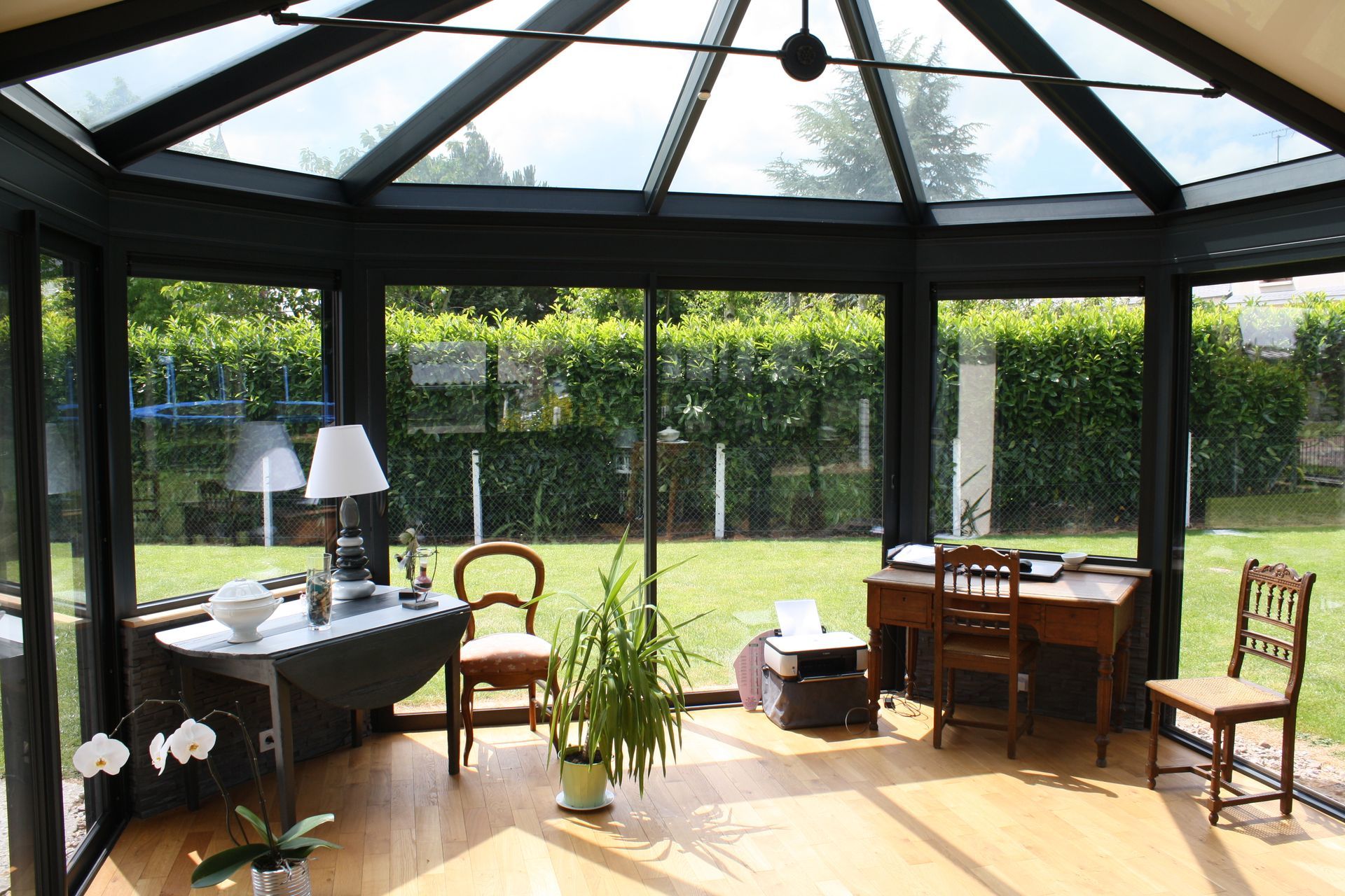 L'intérieur d'une véranda aménagée