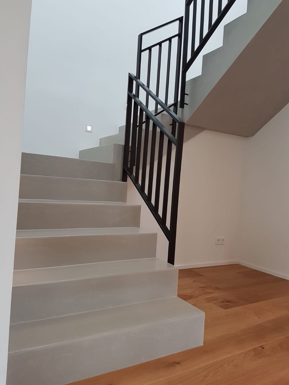 EdelBetonbodenM.Ferati