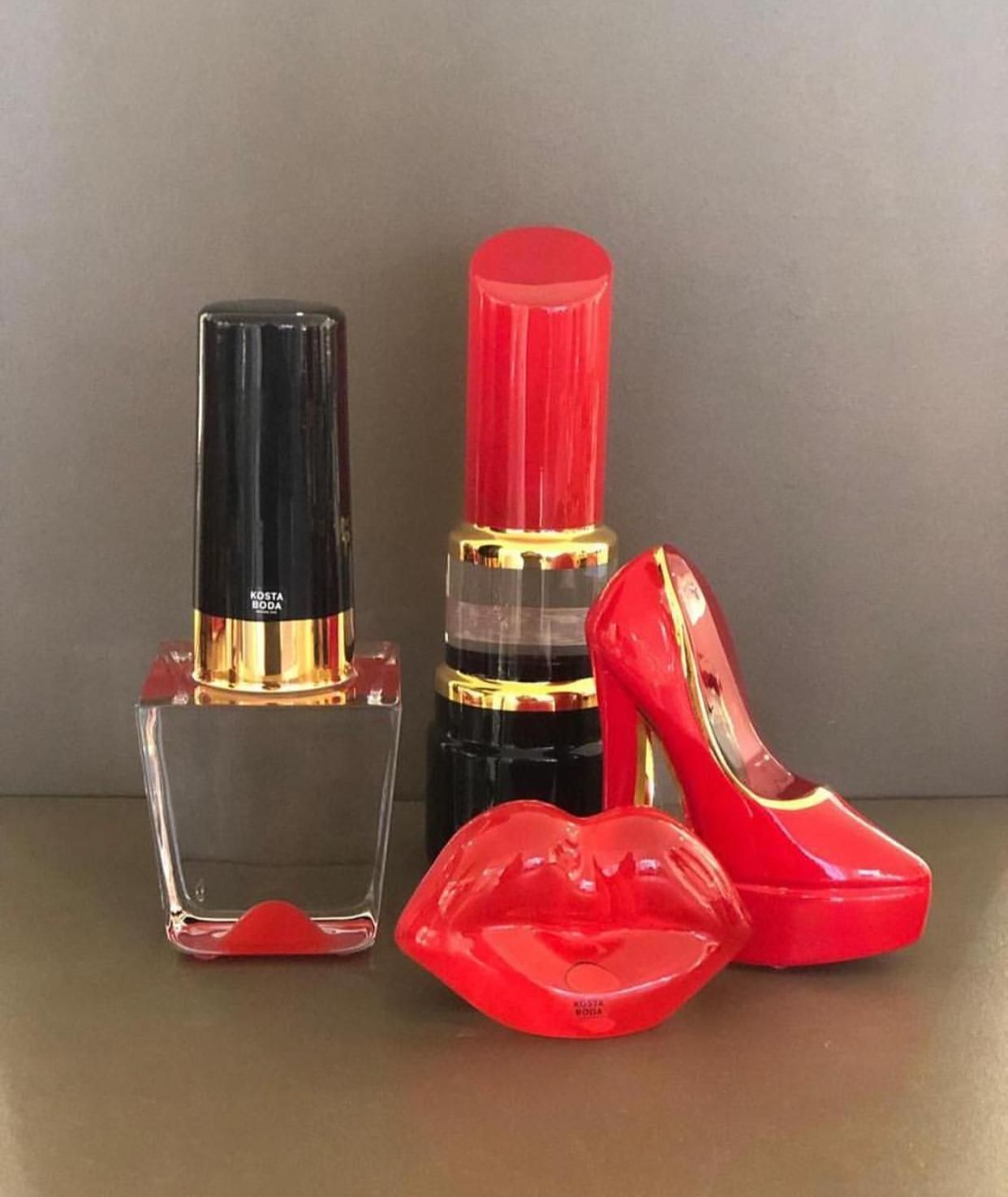 Individuelle Flacons und Kosmetikbehältnisse für Ihre ganz eigenen Schönheitsbedürfnisse.