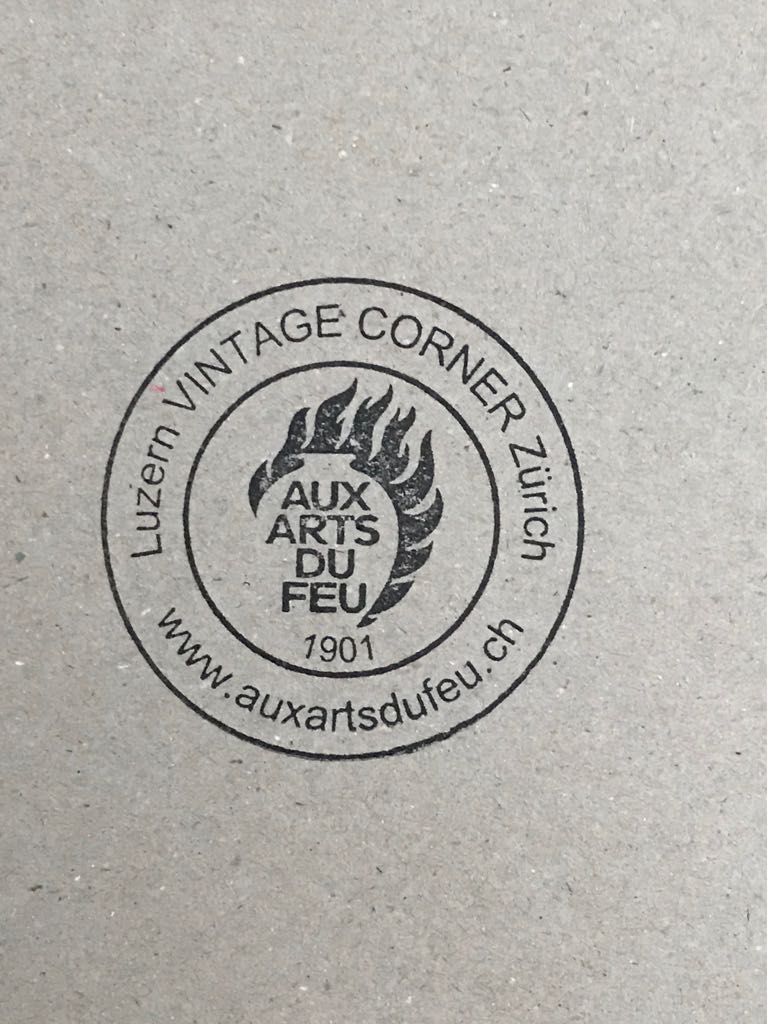 Logos unserer Vintage Corner in Zürich.