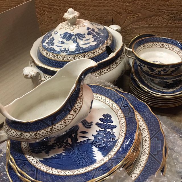 Elegantes Tee-Service aus vergangenen Zeiten für zeitlose Momente.