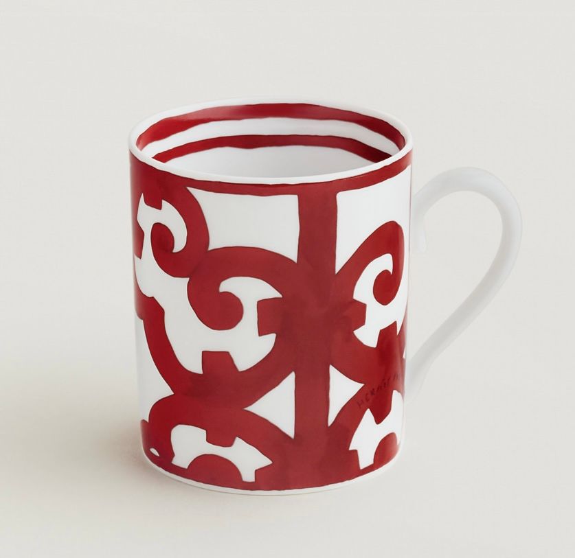 Exquisite und ikonische Designs in der Tischkultur von Hermès, der Inbegriff von Luxus.