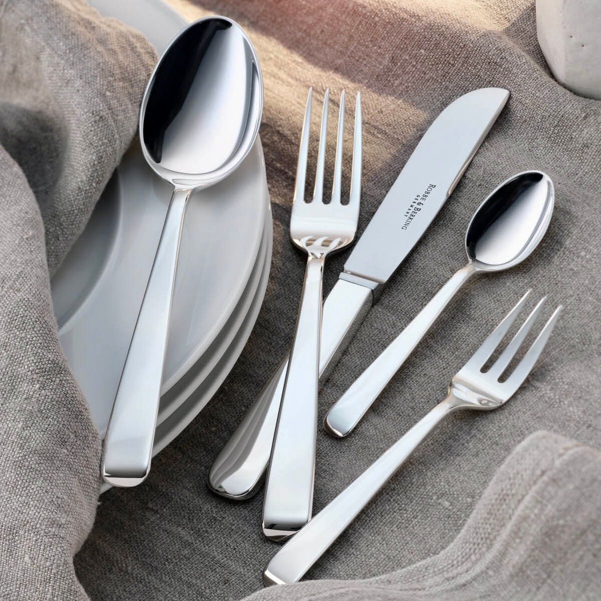 Exklusives Besteck von Rosenthal, ein Hingucker auf jedem Tisch.