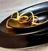 Stilvolles und zeitloses französisches Porzellan von Deshoulières.