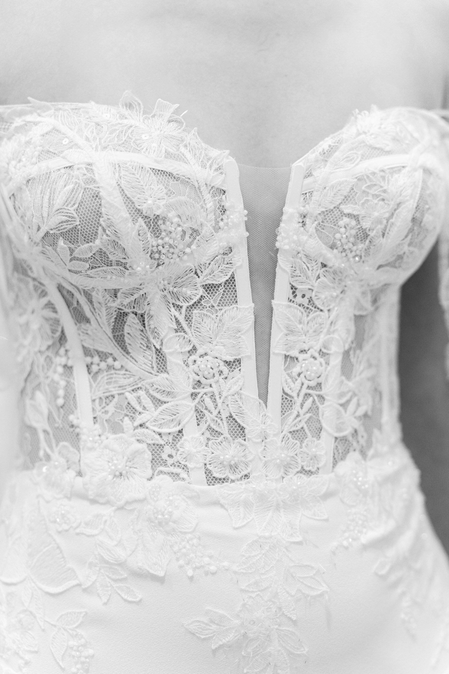 Buste de robe de mariée en dentelle