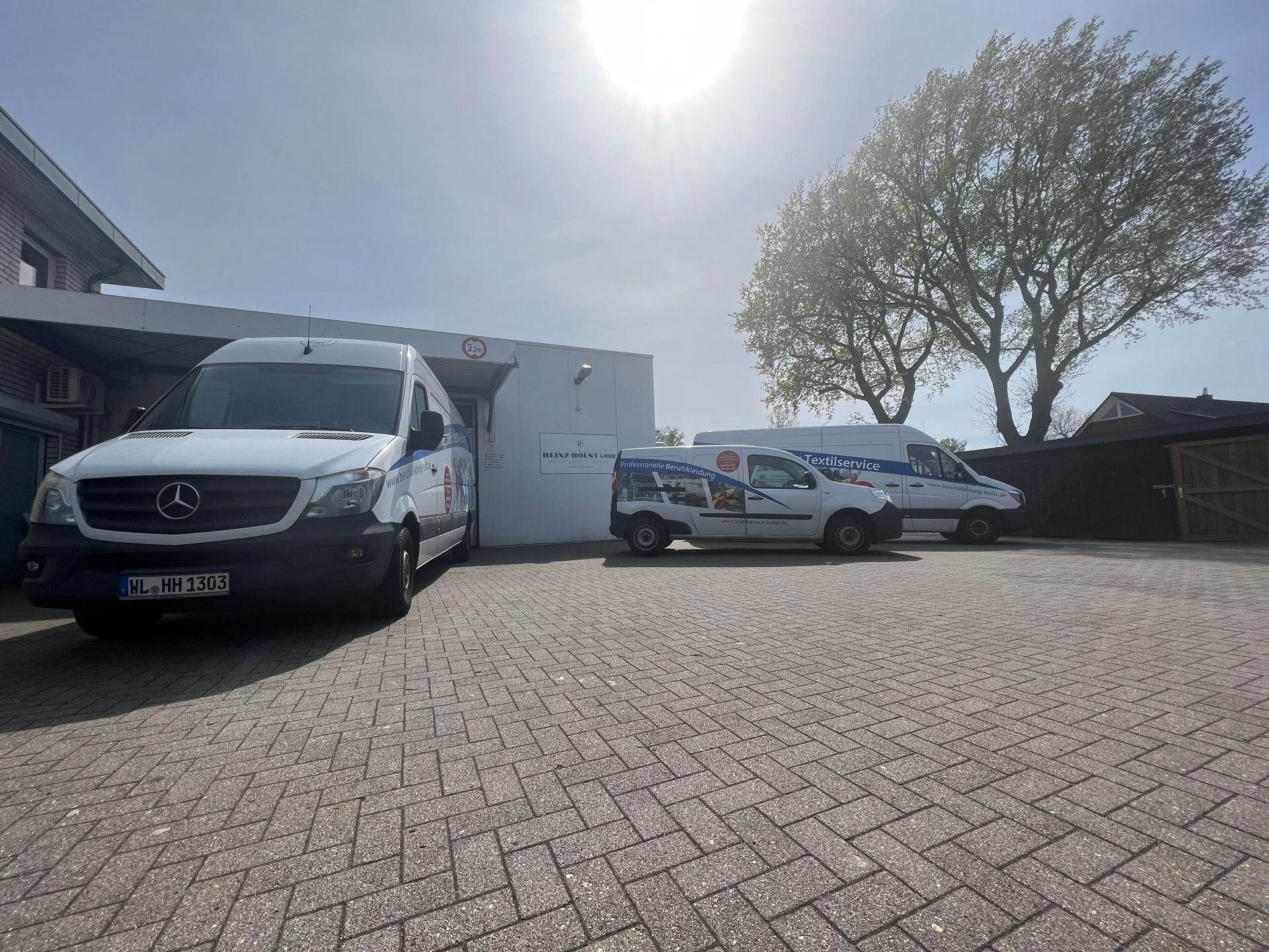 Textilservice und Berufskleidung Heinz Holst GmbH Piel Logistik 01