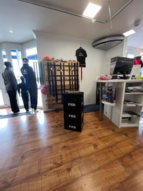 Textilservice und Berufskleidung Heinz Holst GmbH Piel Titel 08