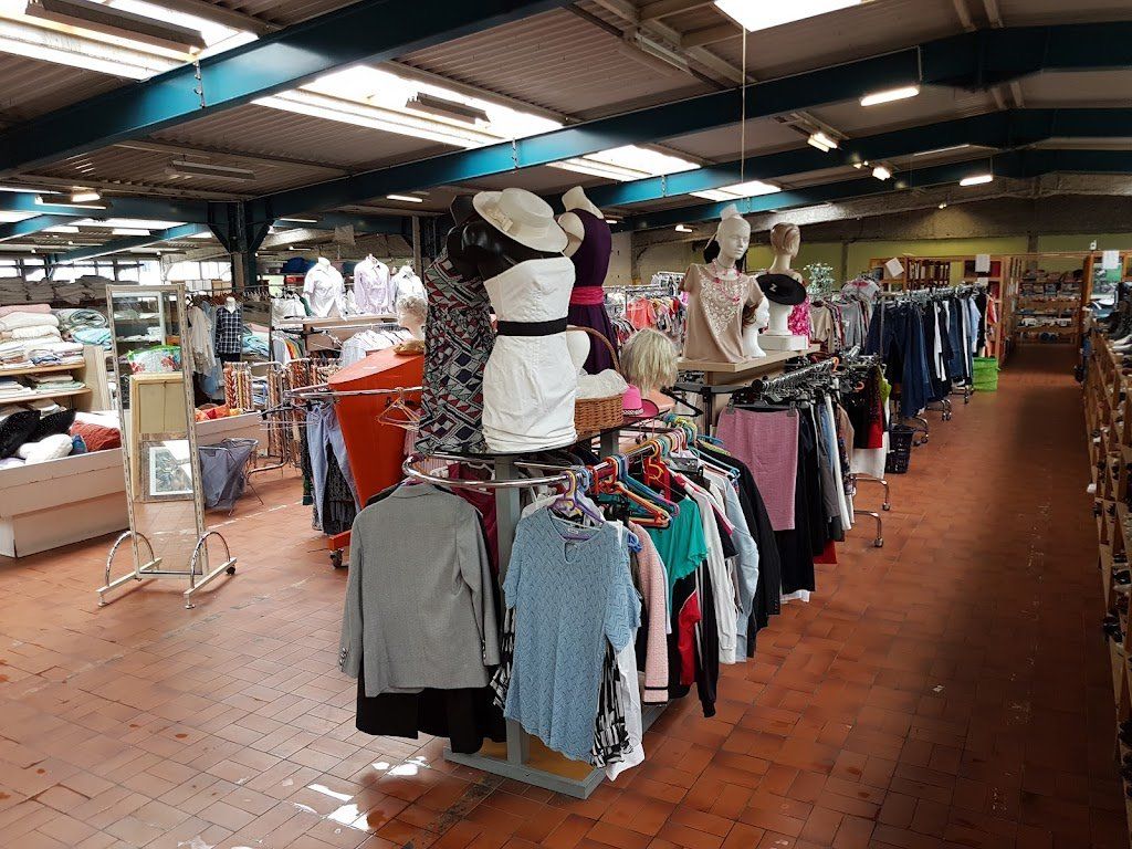 Emmaüs Dijon - Dépôt et ateliers solidaires à Chenôve