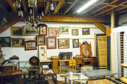 Pièces remplies de tableaux