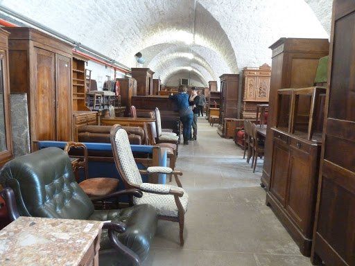 Salle de Norges avec meubles anciens