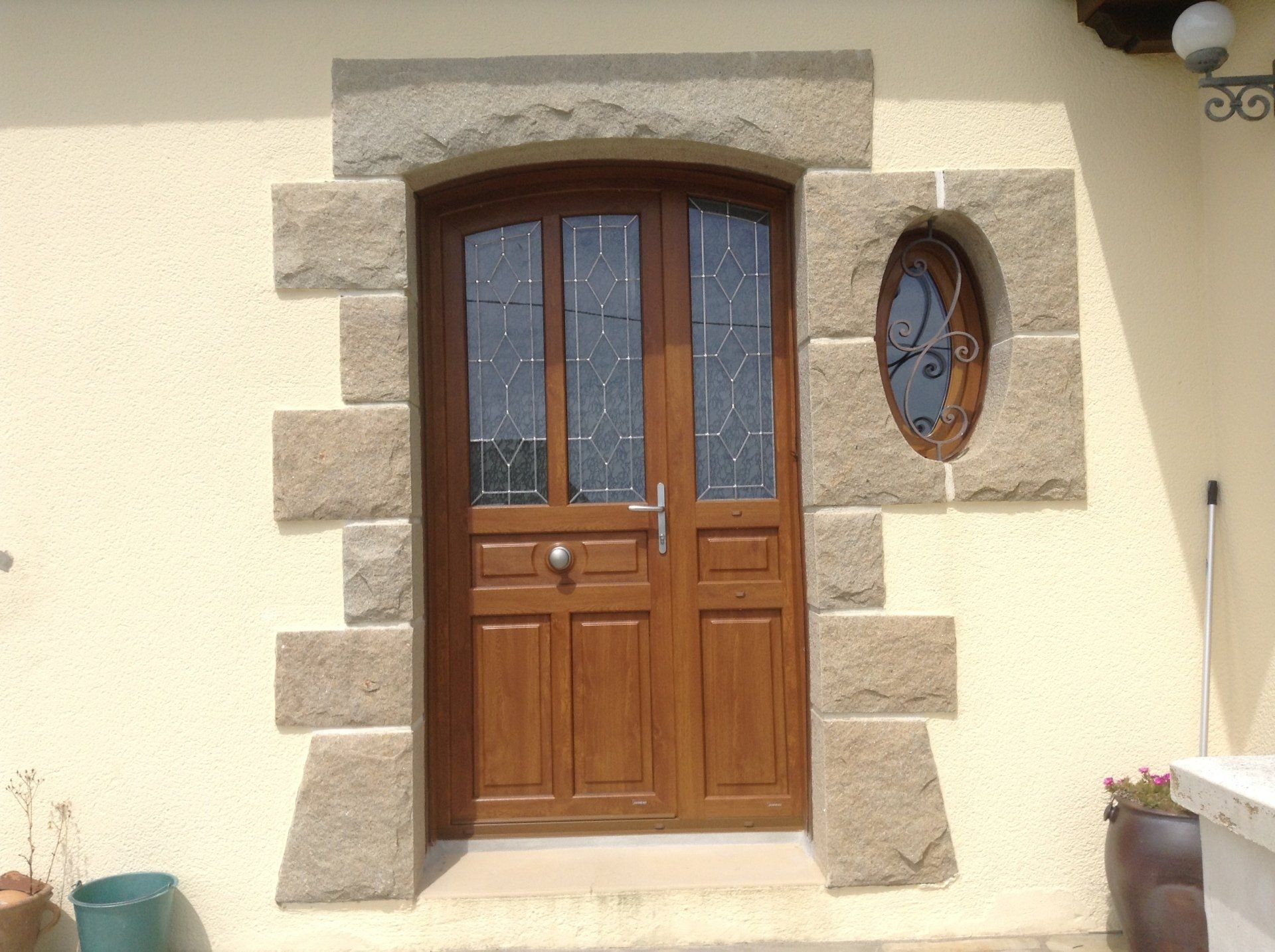 Porte d'entrée réalisée par nos soins