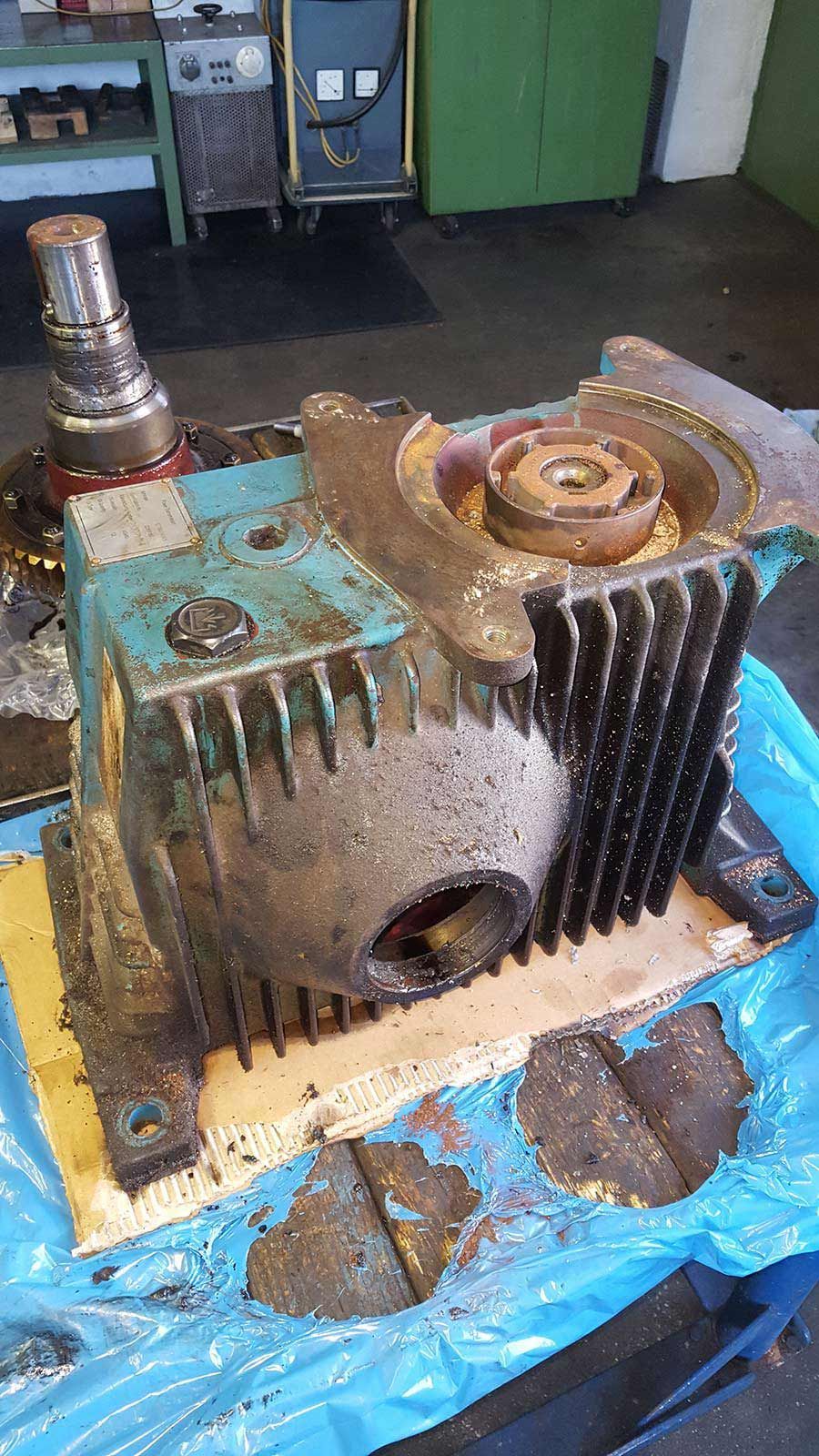 Getriebe zu Antrieb Rolltreppe