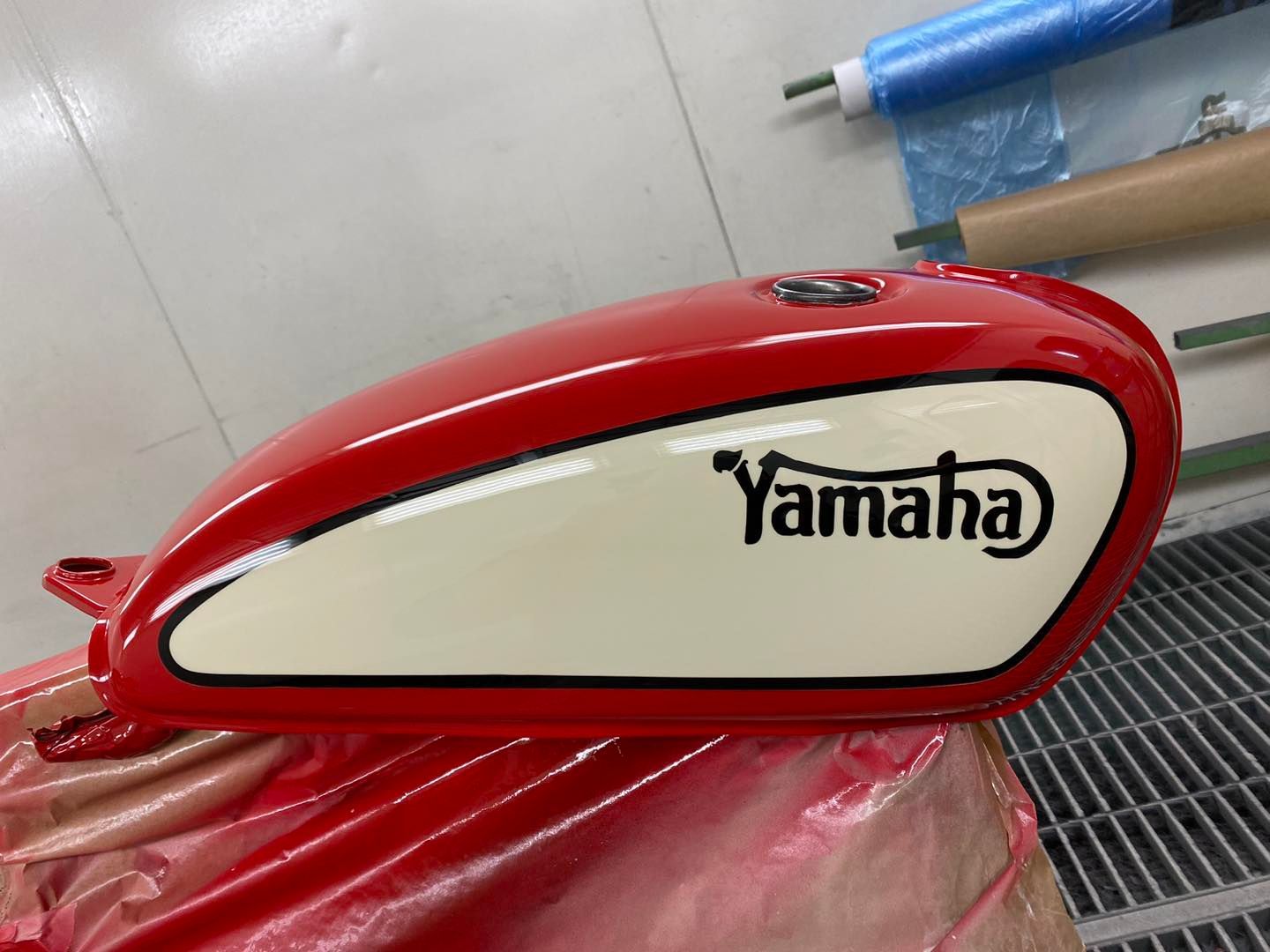 Réservoir de moto Yamaha.