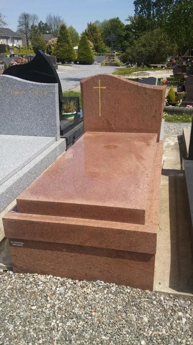 Monument funéraire en granit