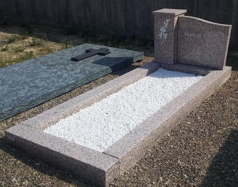 Tombe en granit réalisée par Marbrerie Couture