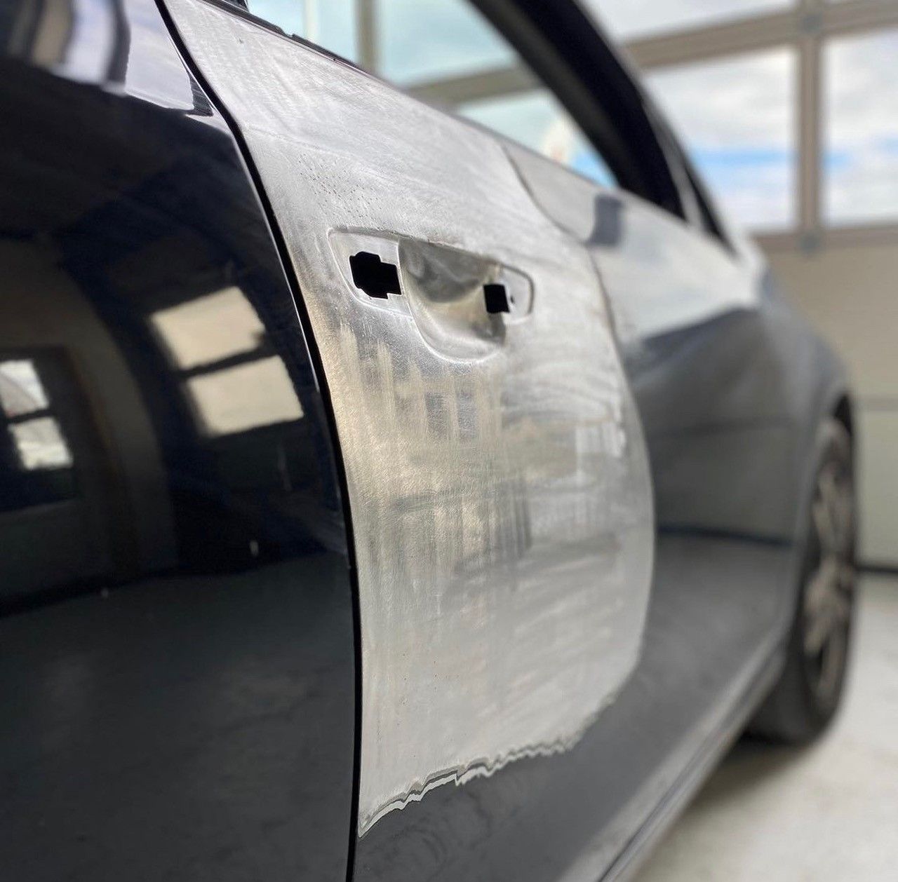 Carrosserie de Cornaux sarl - peinture - réparation- changement pare-brise - dégât carrosserie