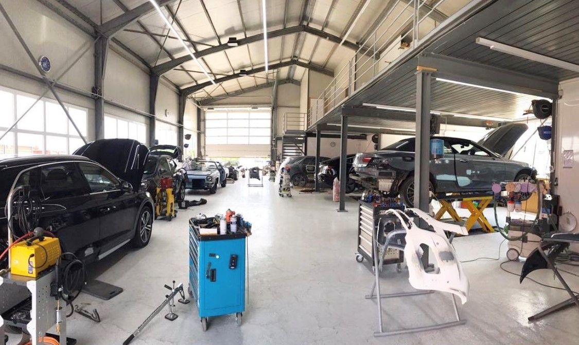 Carrosserie de Cornaux sarl - peinture - réparation- changement pare-brise - dégât carrosserie