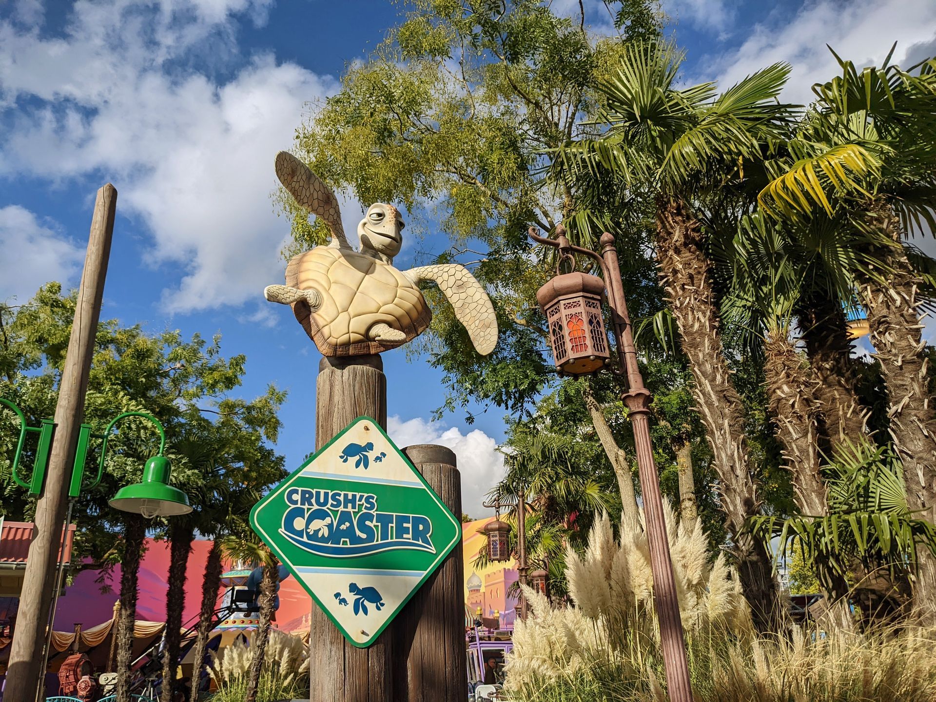 Crush Coaster Disney Adventure World.