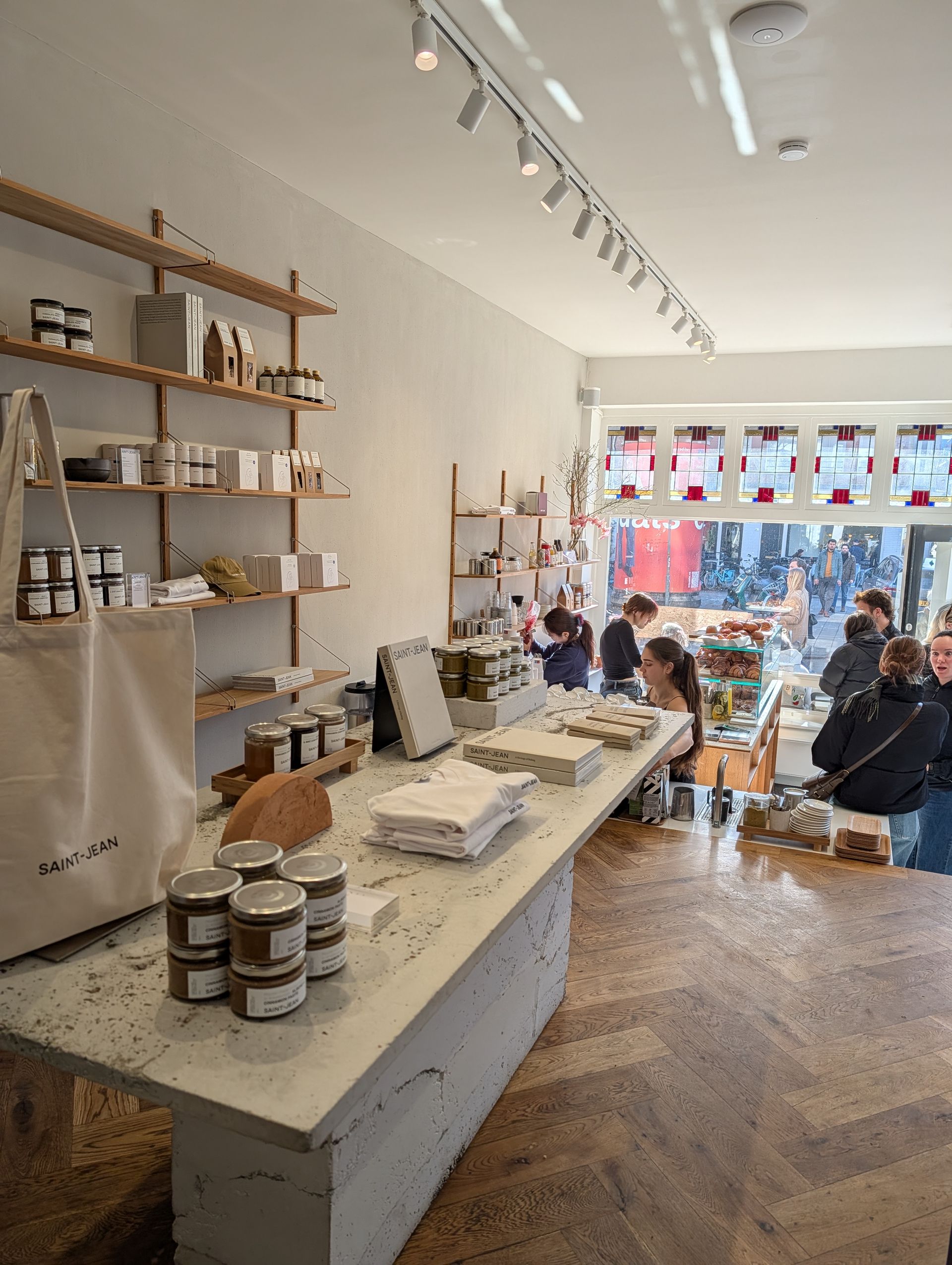 Ladengeschäft der Bäckerei Saint-Jean in Amsterdam.