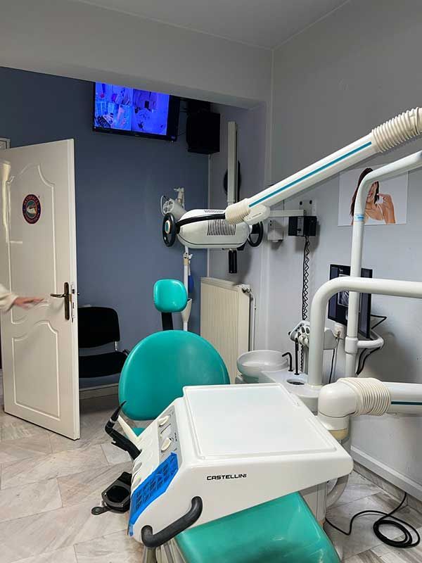 Χειρουργός Οδοντίατρος - Μιναρετζή Γιώτα | Νέα Ιωνία