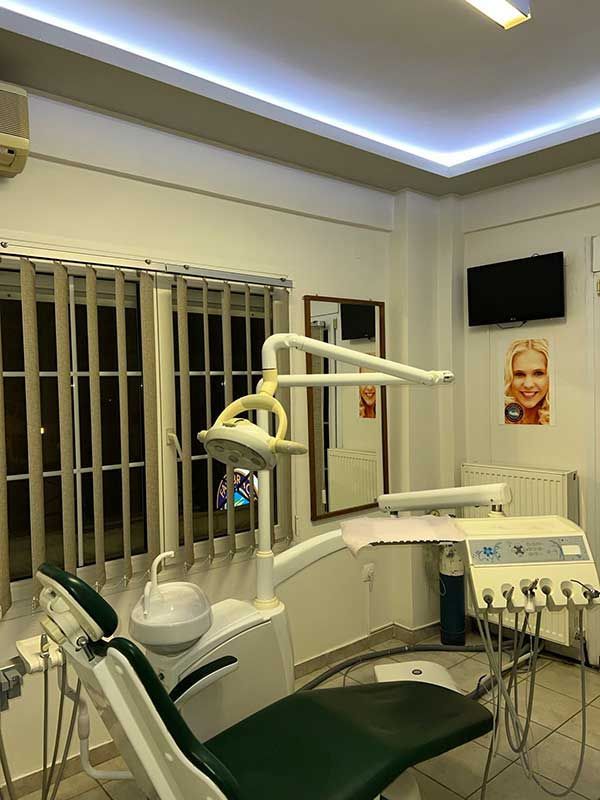 Χειρουργός Οδοντίατρος - Μιναρετζή Γιώτα | Νέα Ιωνία