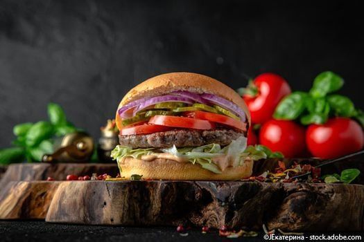 Burger mit frischen Zutaten