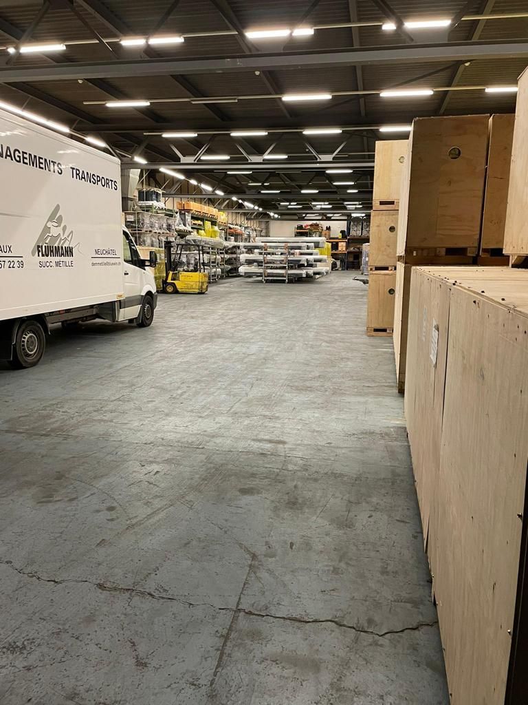 Camion transport - Flühmann Déménagements Sàrl - Neuchâtel