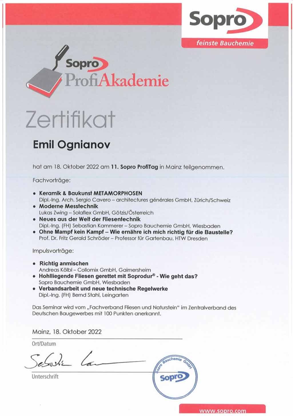 Zertifikat der Sopra ProfiAkademie für Emil Ognianov, Oktober 2022. Rot-weißes Branding.