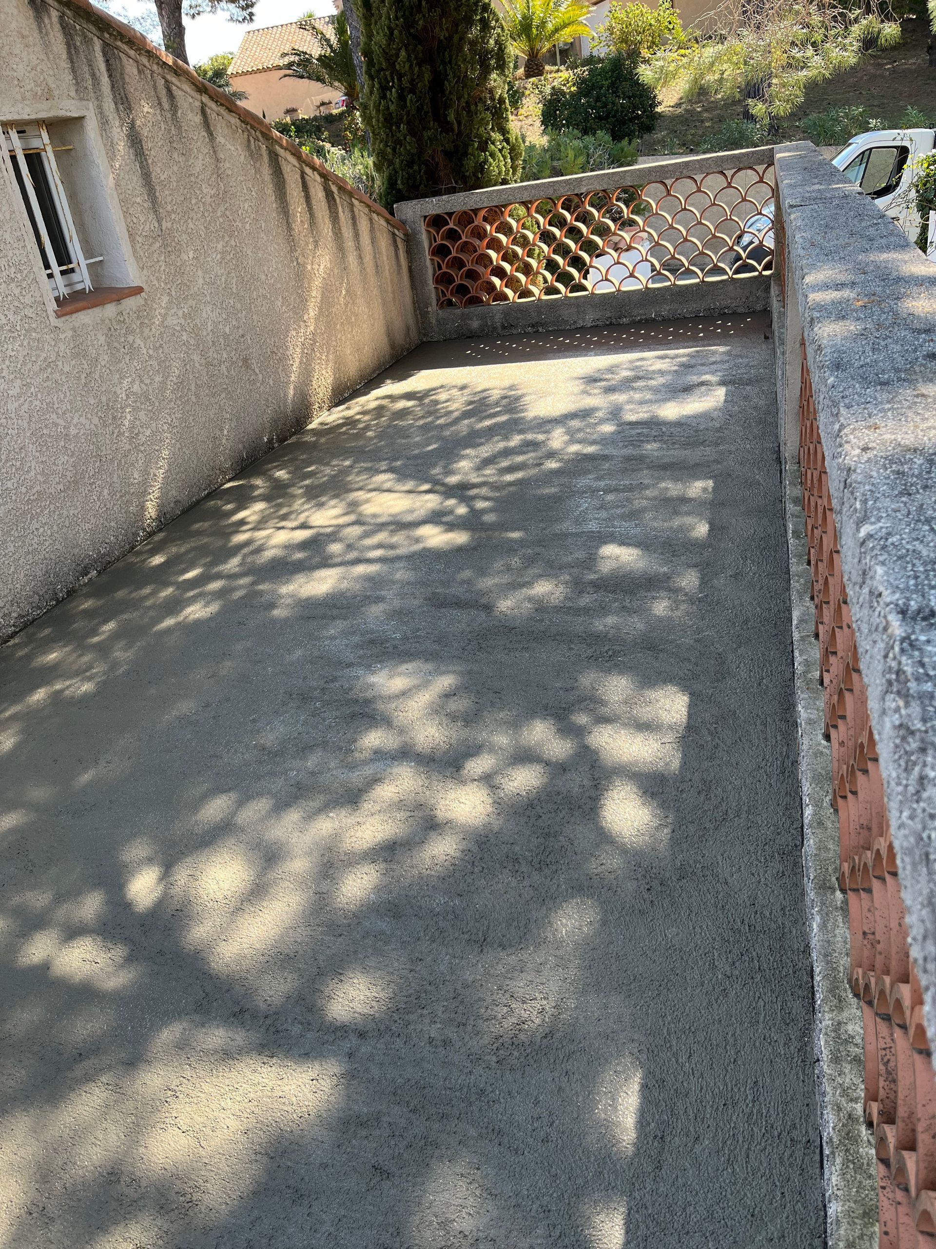 Sol extérieur bétonné