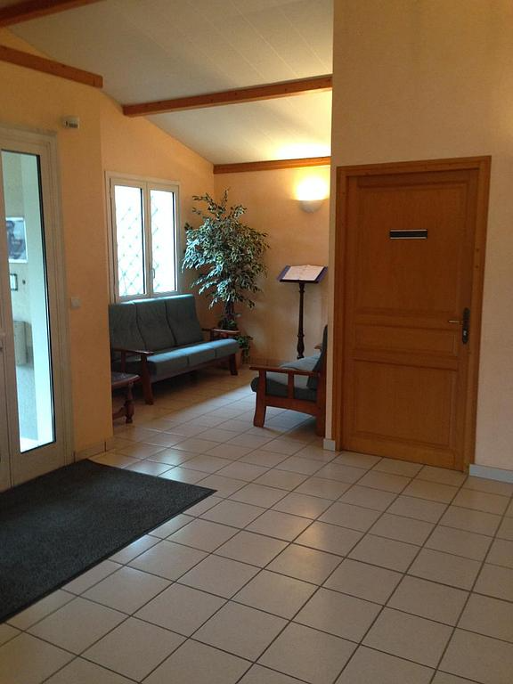 Entrée de l'intérieur du funérarium