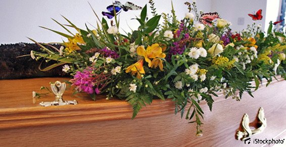 Fleurs sur un cercueil