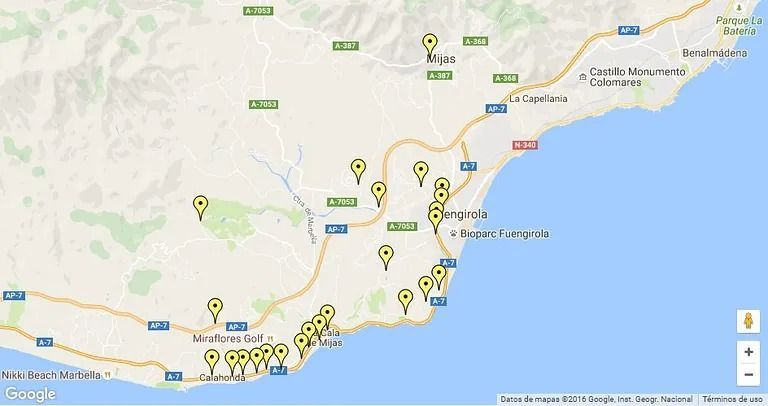 Un mapa de una ciudad con muchos marcadores.