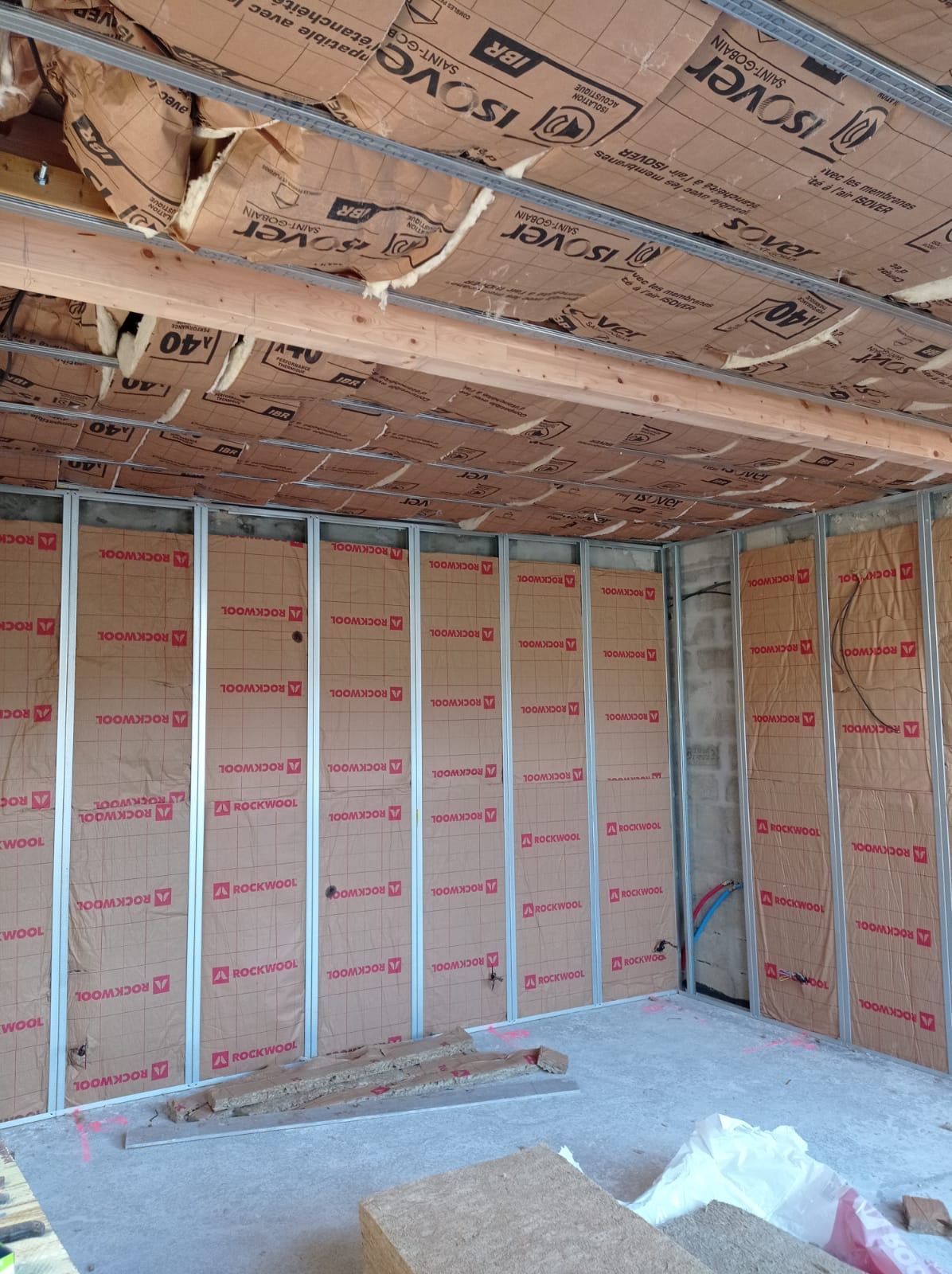 Pose d'isolation sur les murs