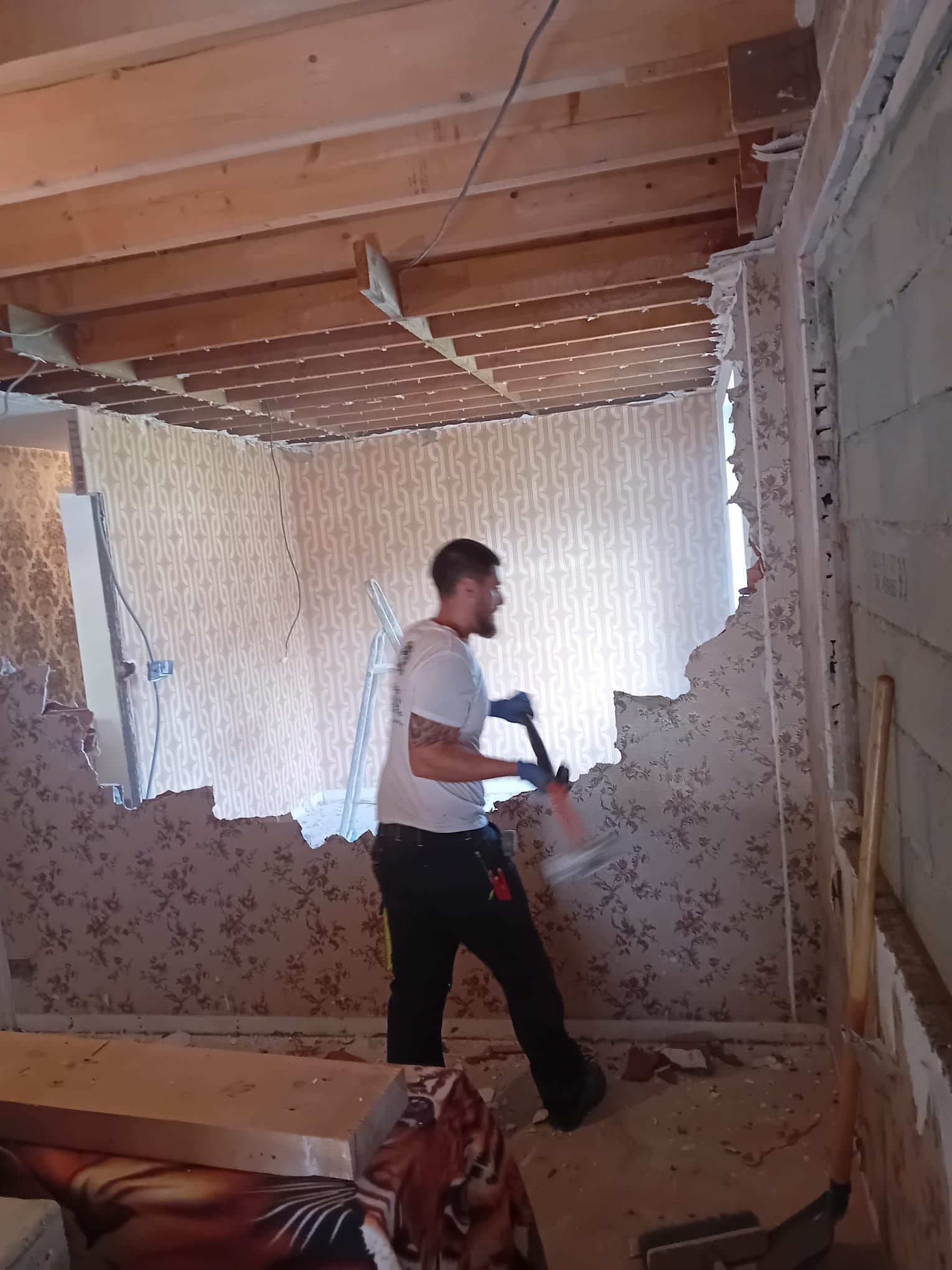 Destruction d'une cloison