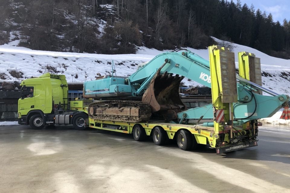 Tieflader der Firma LG Autohandel