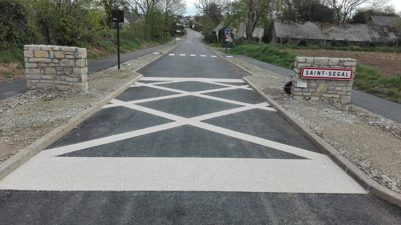 Marquage du sol beige