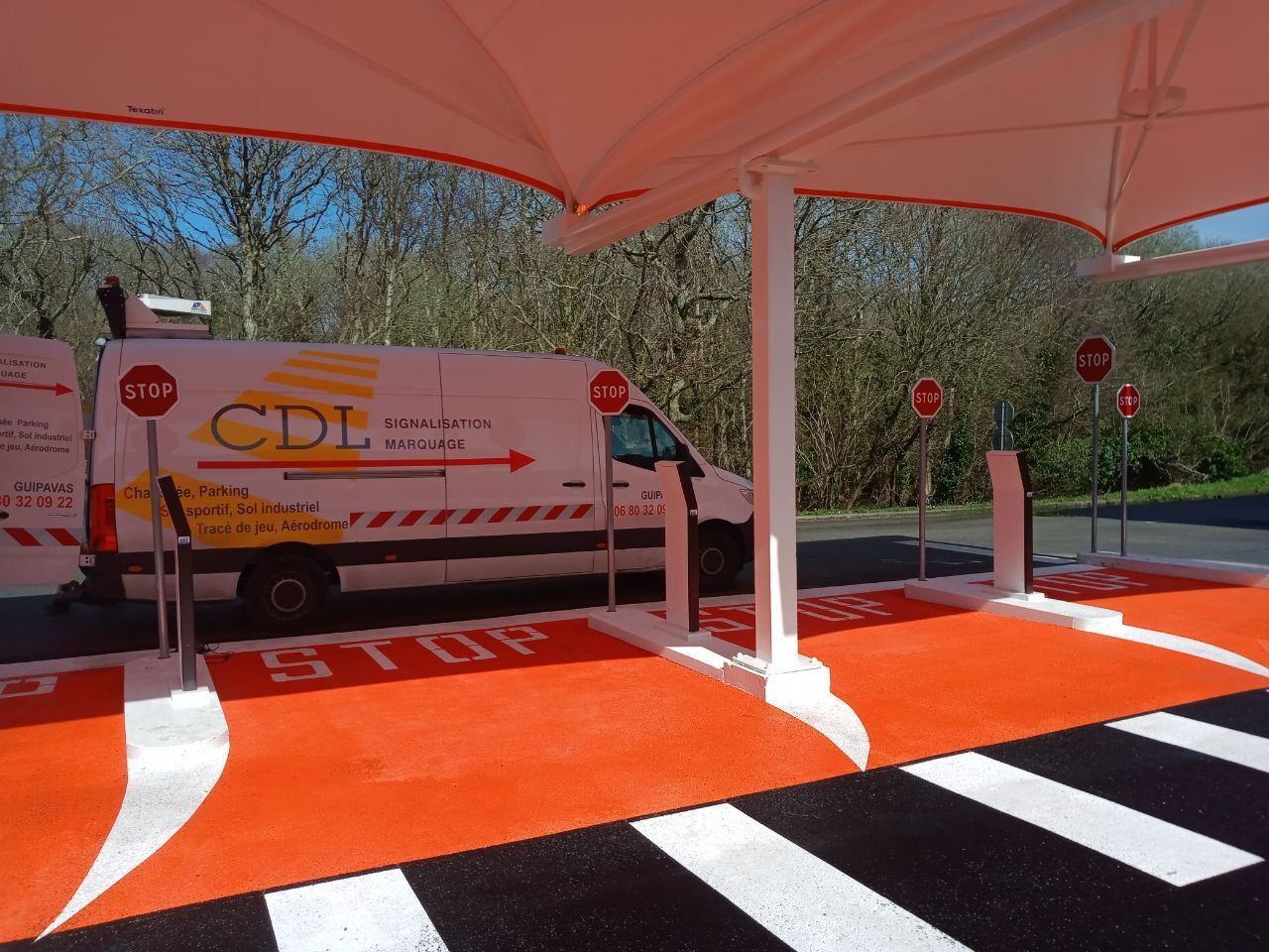 Places stop en couleur orange