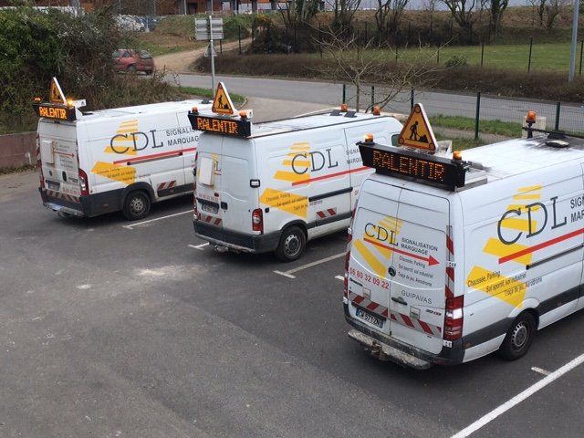 Trois camions CDL Signalisation Marquage
