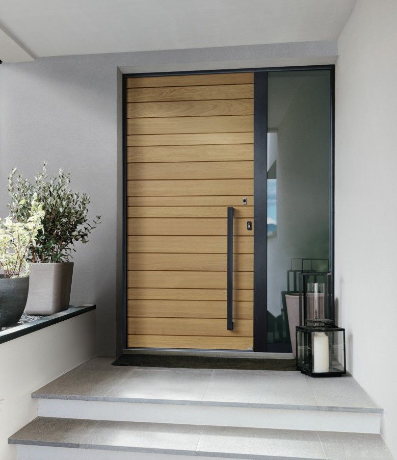 Large porte noire - style lames de bois horizontales