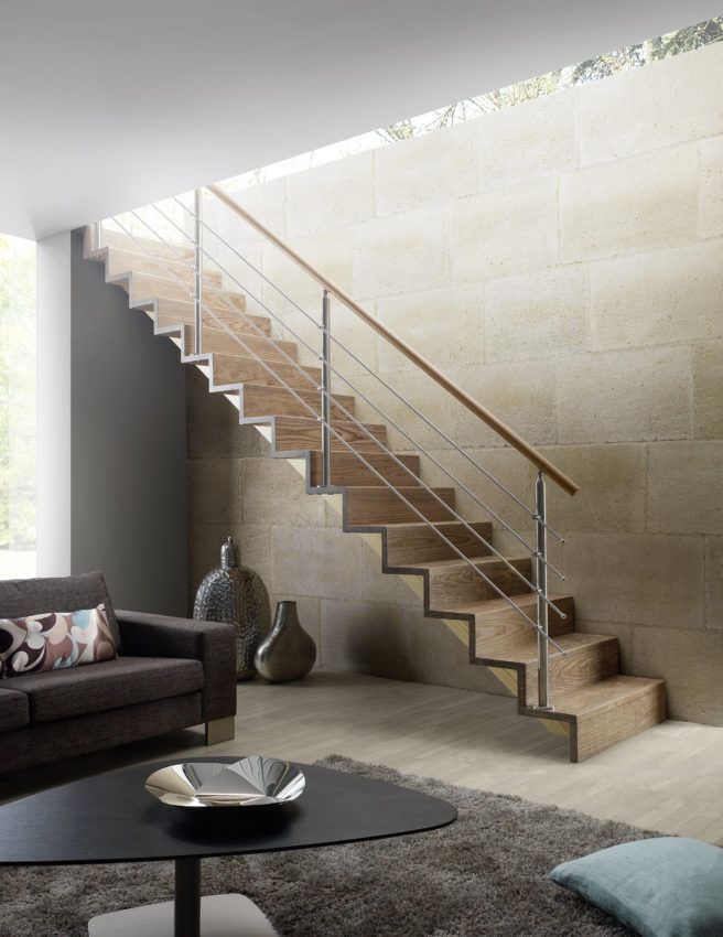 Escalier semi-suspendu