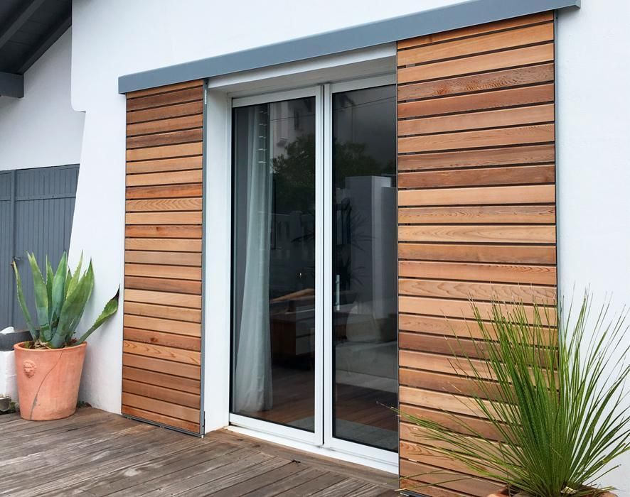 Volets coulissants Medley en aluminium et bois