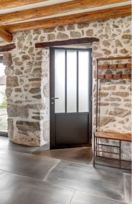Porte d'entrée vitrée en aluminium