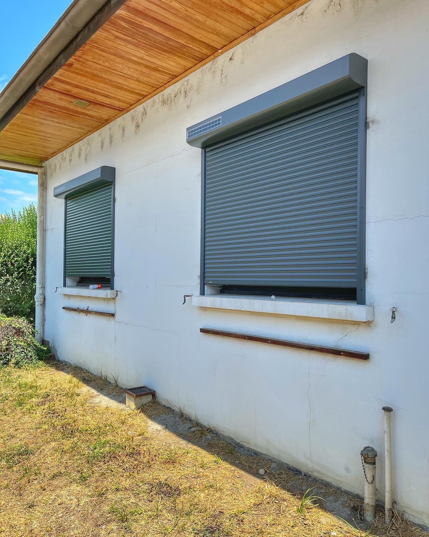 Deux volets roulants